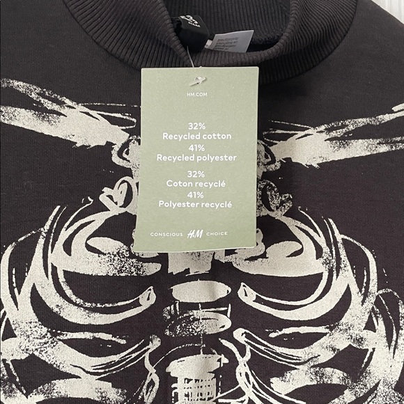 Dark Grey Skeleton Print Women's Crop Top - Picture 6 of 10